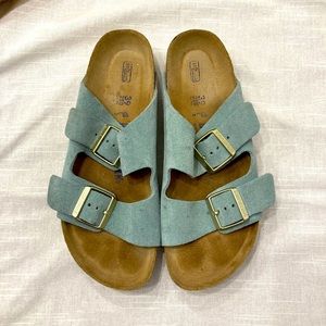 Birkenstock sandals size 39